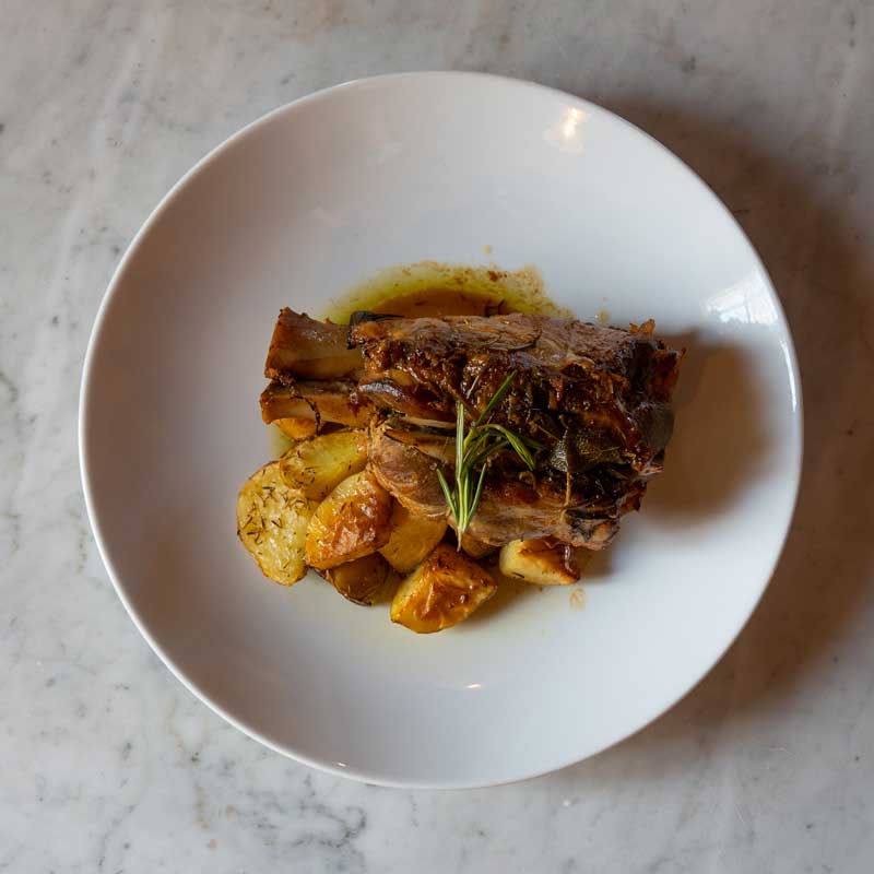 Stinco con patate